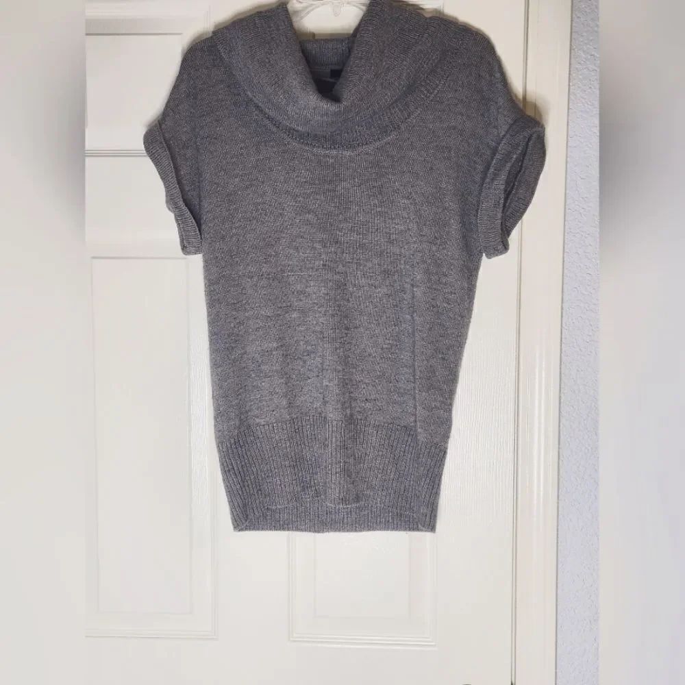 H&M Gray M Cowl Neck WOOL Blend Shortsleeves Knit Women's Sweater